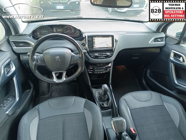 Peugeot 2008 1.2 82Cv Allure - foto 2 di 4
