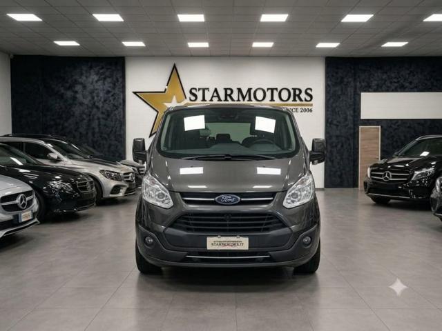 Ford Tourneo Custom 2.0 TDCi 170CV aut. Titanium IVA Passaggio Incluso - foto 2 di 17