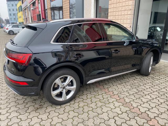 Audi Q5 40 TDI 204 CV quattro S tronic Identity Black - foto 4 di 4