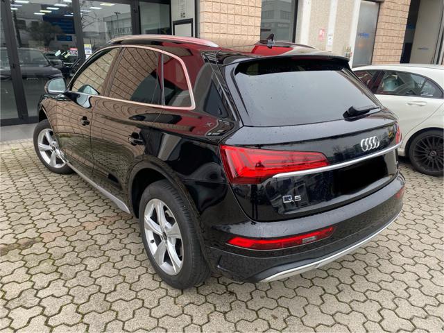 Audi Q5 40 TDI 204 CV quattro S tronic Identity Black - foto 2 di 4