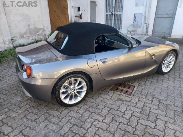 BMW Z4 2.2i cat Roadster - foto 2 di 4