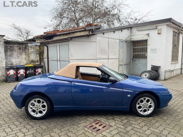 Alfa Romeo Spider 2.0i 16V Twin Spark cat L - foto 4 di 4