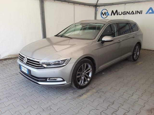 Volkswagen Passat Variant 2.0 TDI 190cv DSG Highline BlueMotion Techology - foto 3 di 4