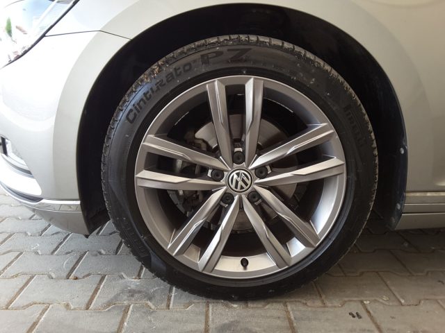 Volkswagen Passat Variant 2.0 TDI 190cv DSG Highline BlueMotion Techology - foto 4 di 4