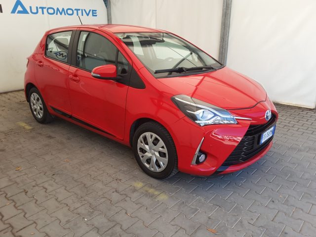 Toyota Yaris 1.5 Hybrid 5 porte Business - foto 2 di 4