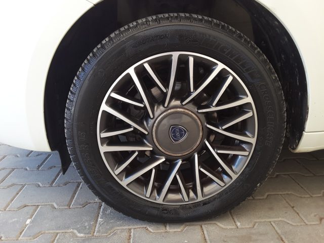 Lancia Ypsilon 1.2 69cv 5 porte Gold *EURO 6* - foto 4 di 4