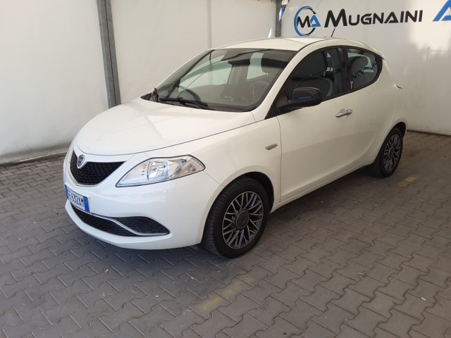 Lancia Ypsilon 1.2 69cv 5 porte Gold *EURO 6* - foto 3 di 4