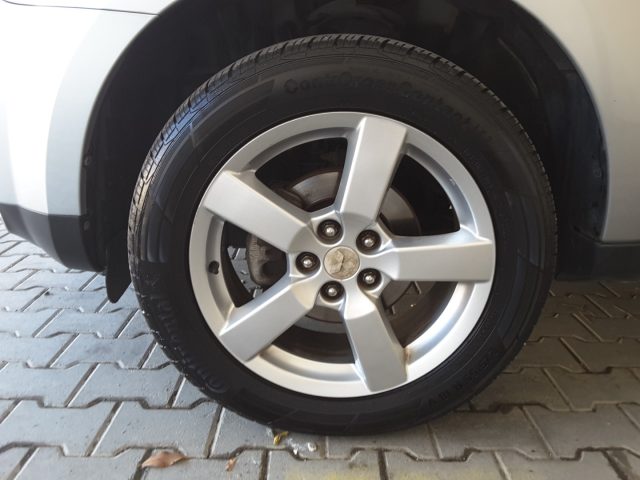 Mitsubishi Outlander 2.0 DI-D 140cv Instyle 4WD 7 POSTI - foto 4 di 14