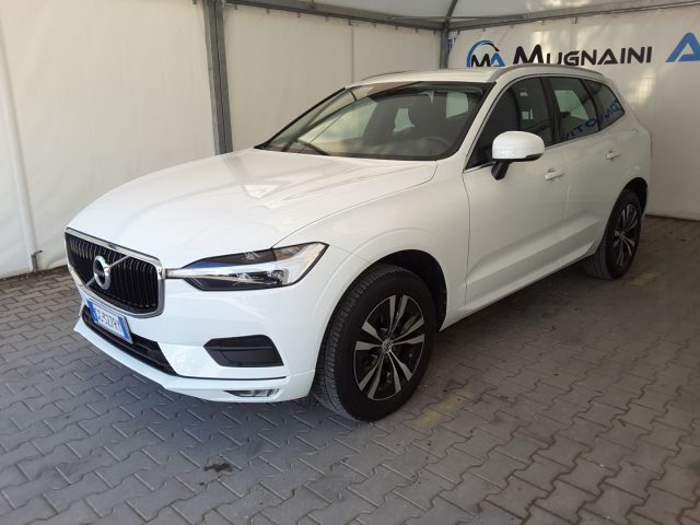 Volvo XC60 B4 (d) AWD Geartronic Momentum *GANCIO TRAINO* - foto 3 di 4