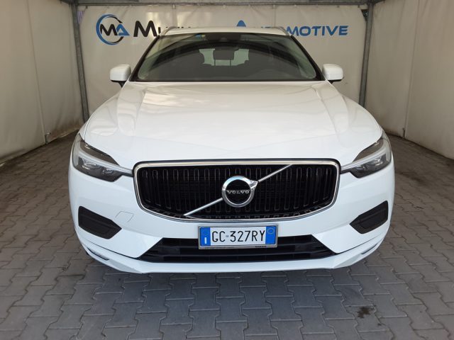Volvo XC60 B4 (d) AWD Geartronic Momentum *GANCIO TRAINO* - foto 1 di 4