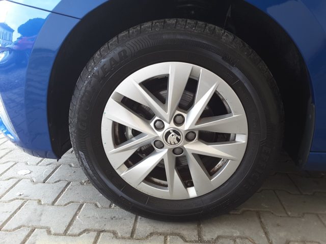 Skoda Fabia 1.0 MPI 80cv Ambition *solo 24.500 Km* - foto 4 di 4