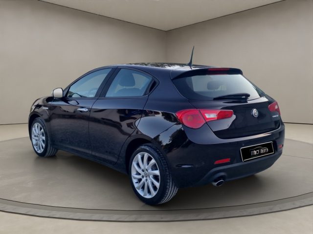 Alfa Romeo Giulietta 1.6 JTDm 120 CV Super - foto 3 di 4