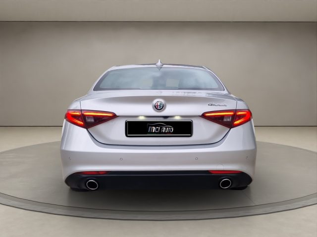 Alfa Romeo Giulia 2.2 Turbodiesel 180 CV AT8 Super - foto 4 di 4