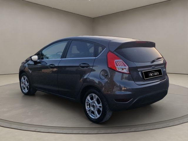 Ford Fiesta 1.5 TDCi 75CV 5 porte Titanium - foto 3 di 23
