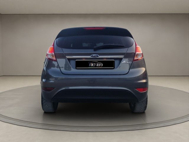 Ford Fiesta 1.5 TDCi 75CV 5 porte Titanium - foto 4 di 23