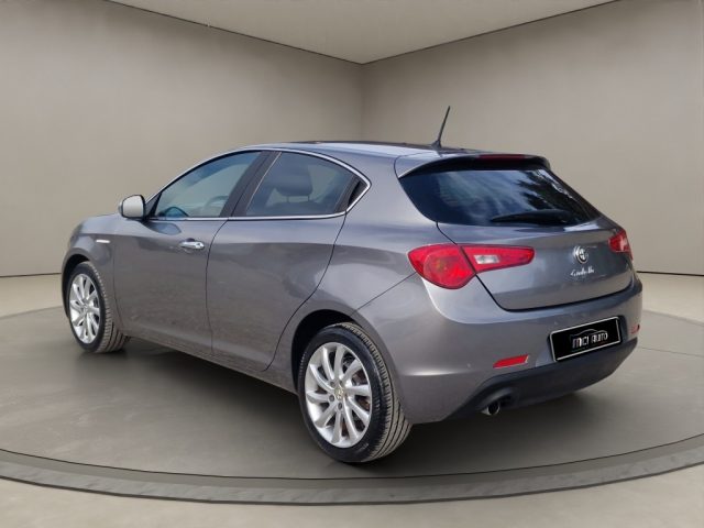 Alfa Romeo Giulietta 1.6 JTDm-2 120 CV Distinctive - foto 3 di 4
