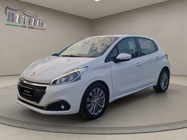 Peugeot 208 1° serie BlueHDi 75 5 porte Active, del 2018, 64.000 km, in vendita a Tertenia (NU)