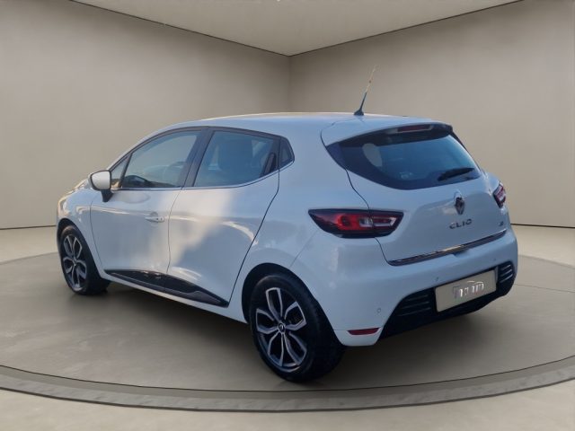 Renault Clio dCi 8V 110CV Start&Stop 5 porte Energy Intens - foto 3 di 4