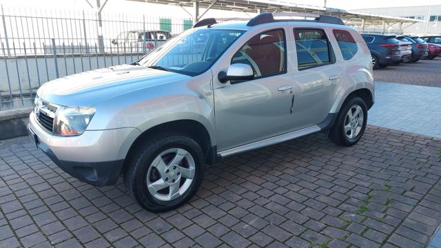 Dacia Duster 1.6 110CV 4x4 Lauréate Unico Prop. Imp. Metano - foto 2 di 4