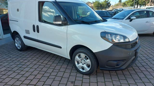 Fiat Doblo 1.3 MJT Cargo Lounge Az. Italia 90.000 Km - foto 3 di 4