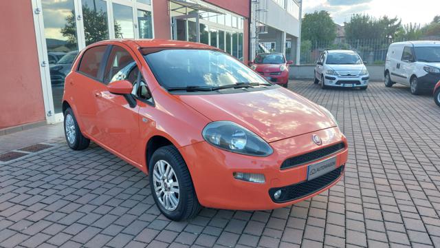 Fiat Punto 1.4 8V 5 porte Natural Power Young - foto 2 di 4