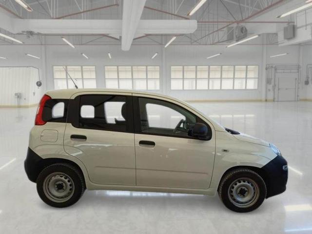 Fiat Panda 1.0 GSE S&S Hybrid Pop Van 2 posti Az. Italia - foto 4 di 4