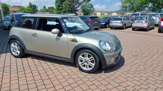 MINI Cooper D 1.6 16V Cooper D OK Neopatentati - foto 2 di 4
