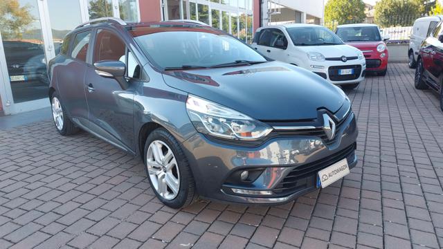 Renault Clio Sporter dCi 8V 75 CV Business Az.Italia 90.000 Km - foto 2 di 4