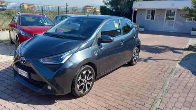 Toyota Aygo 1.0 VVT-i 72 CV 5 porte x-play - foto 3 di 4