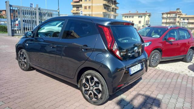 Toyota Aygo 1.0 VVT-i 72 CV 5 porte x-play, del 2019, 110.000 km, in vendita a Roma (RM)