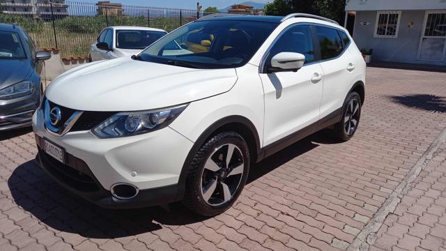 Nissan Qashqai 1.5 dCi 360 - foto 3 di 4