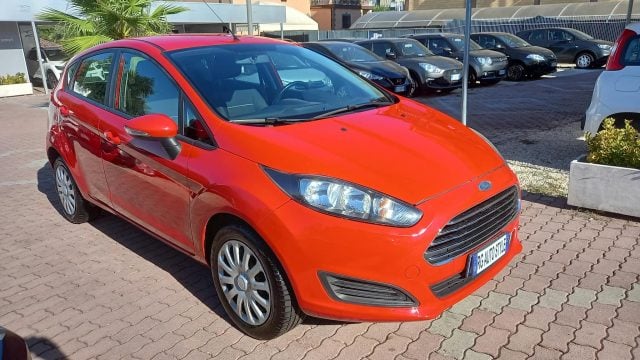 Ford Fiesta Plus 1.4 5 porte Bz.- GPL (RINNOVO GPL FATTO) usato a ROMA