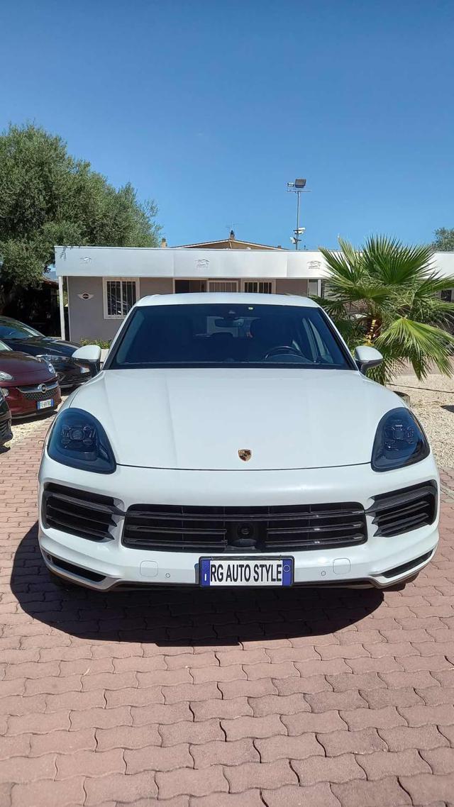 Porsche Cayenne 3.0 V6 - foto 3 di 4