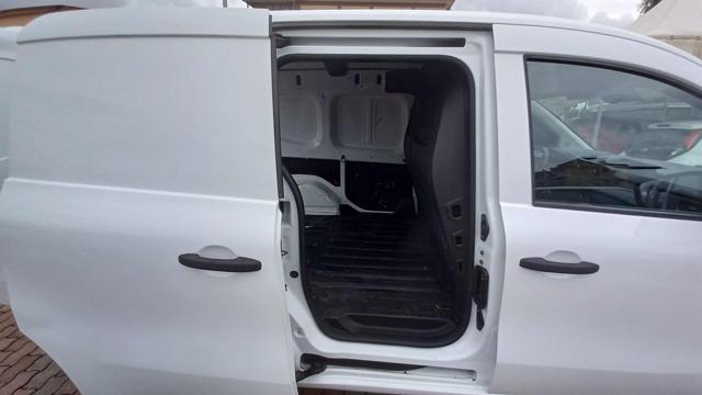 Nissan Townstar 1.3 130 CV Van 3 POSTI, del 2022, 72.000 km, in vendita a Roma (RM)