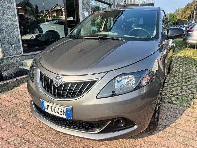 Lancia Ypsilon 1.0 FireFly 5 porte S&S Hybrid Gold - foto 3 di 4