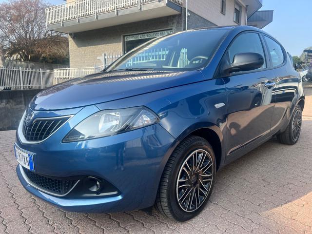 Lancia Ypsilon 1.0 FireFly 5 porte S&S Hybrid Ecochic Gold usato a RIVOLI