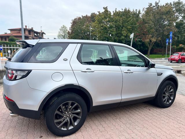 Land Rover Discovery Sport 2.0 TD4 180 CV Auto HSE LUXURY - foto 3 di 4