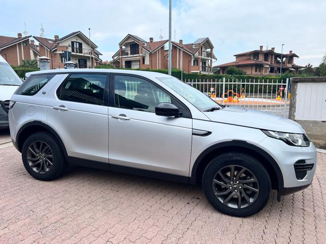 Land Rover Discovery Sport 2.0 TD4 180 CV Auto HSE LUXURY - foto 2 di 4