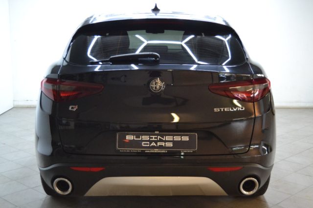 Alfa Romeo Stelvio 2.2 Turbodiesel 190 CV AT8 Q4 Business - foto 2 di 4