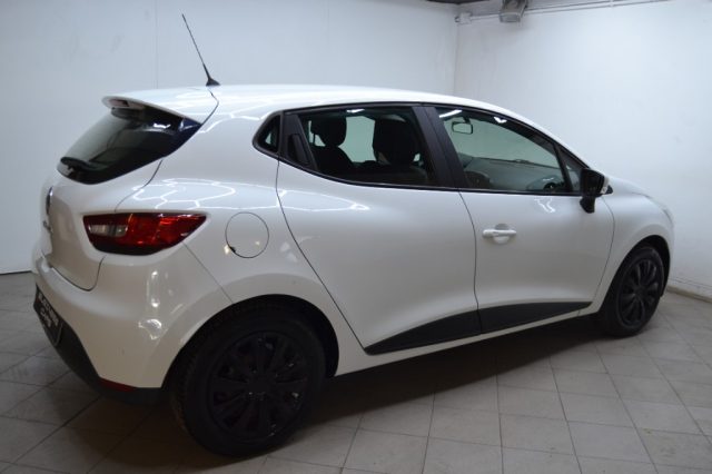 Renault Clio 1.2 75 CV 5 porte - foto 4 di 4