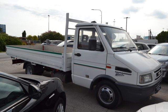 Iveco Daily 35.10 2.8 TD cassonato - foto 3 di 4