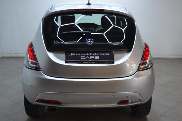 Lancia Ypsilon 1.0 FireFly 5 porte S&S Hybrid Ecochic Gold - foto 3 di 4