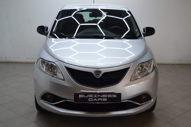 Lancia Ypsilon 1.0 FireFly 5 porte S&S Hybrid Ecochic Gold usato a ROVIGO
