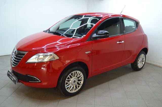 Lancia Ypsilon 0.9 TwinAir 85 CV 5 porte Metano Ecochic Elle, del 2015, 125.000 km, in vendita a Rovigo (RO)