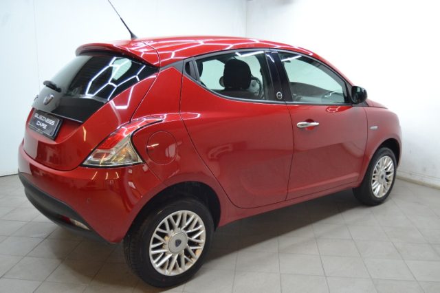 Lancia Ypsilon 0.9 TwinAir 85 CV 5 porte Metano Ecochic Elle - foto 3 di 4