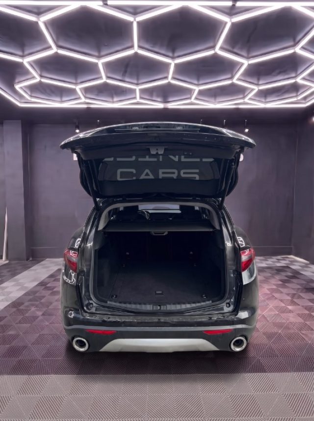 Alfa Romeo Stelvio 2.2 Turbodiesel 190 CV AT8 Q4 Business - foto 3 di 4