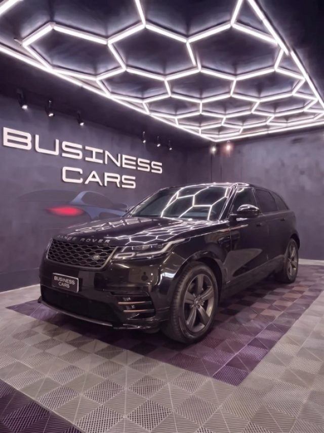 Land Rover Range Rover Velar 2.0D I4 180 CV R-Dynamic HSE, del 2019, 80.000 km, in vendita a Rovigo (RO)