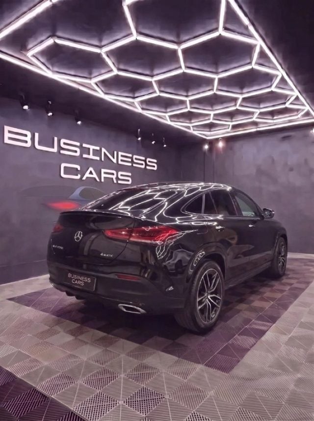 Mercedes-Benz GLE 450 e hybrid EQ 4Matic Coupé AMG Line Premium Plus - foto 2 di 4