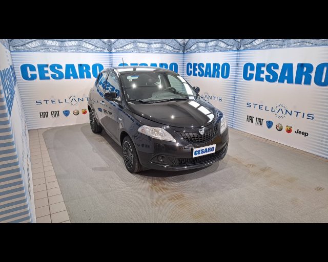Lancia Ypsilon 1.0 firefly hybrid Platino s&s 70cv usato a PONT-SAINT-MARTIN
