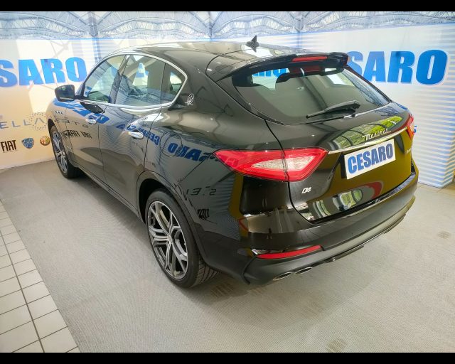 Maserati Levante 3.0 V6 Gransport 275cv auto - foto 4 di 4